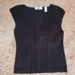 Sleeveless sweater